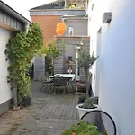 1-zimmer-appartment In Sieglar Тройсдорф